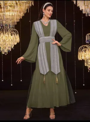 فستان نسائي