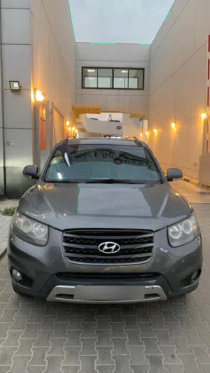 Used Hyundai Santa Fe in Hawally