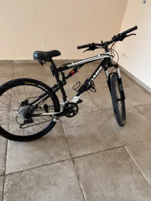 بسكليت jamis للبيع بمواصفات مميزة وسعر مميز