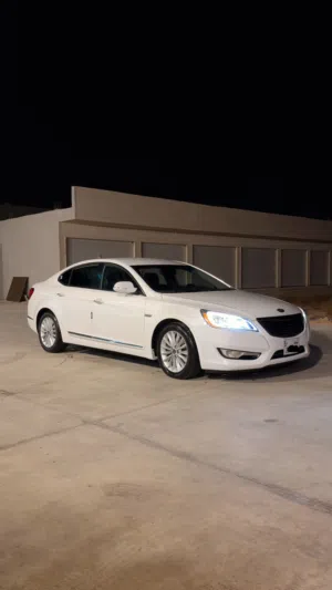 Used Kia Cadenza in Tripoli