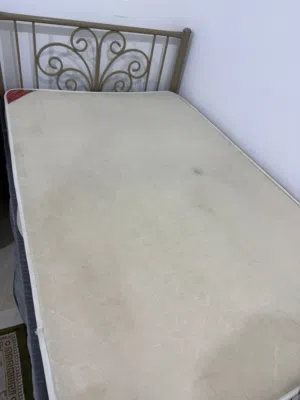 سرير نفر ونص مع المرتبه