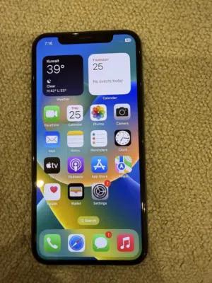 للبيع ايفون X 256 قيقا لون اسود نظيييف