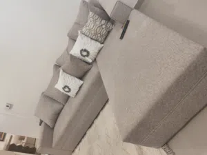 جلسة شبه جديدة
