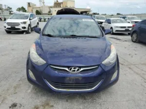 هيونداي انترا 2012