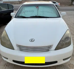 لكزس اي اس 300 طراز 2002 للبيع