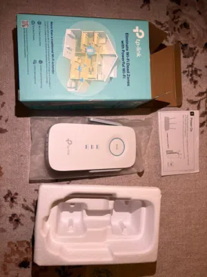 موزع انترنت منزلي بحالة الوكالة TP-link - boost your WI-FI - Extender