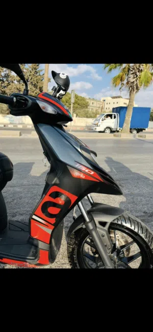 سكوتر ابريليا 155cc  موديل 2023 ممشى 50 الف قابل للزياده