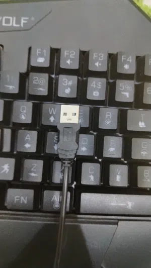 كيبور جيمنج جديد بلزقاته