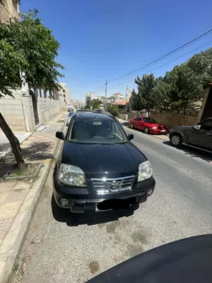 نيسان اكس تريل فل كامل للبيع و قابل للتفاوض