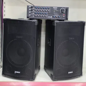 طقم dj مكون من سماعات 12 انش عدد 2 مع امبليفير فل مواصفات