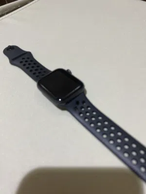 Smart watch Apple Watch Series 4 black color 40 mm Aluminum