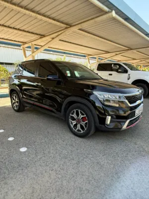 Used Kia Seltos in Al Ahmadi