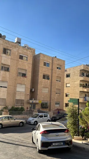 114 m2 3 Bedrooms Apartments for Sale in Amman Tla' Ali