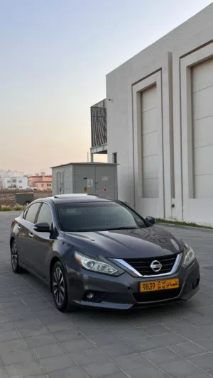 Used Nissan Altima in Al Batinah