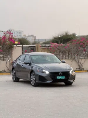 Used Nissan Altima in Muscat