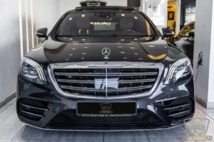 Mercedes S320 2018 Amg kit   السيارة وارد الشركة و قطعت مسافة 40,000 كيلو متر فقط