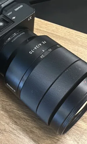 Sony lens FE 4/24-70
