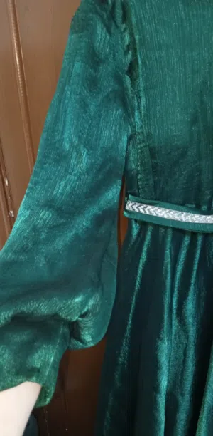 فستان محجبات ثقيل لون زيتي معه حزام