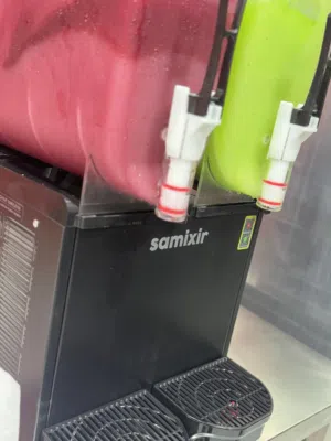 للبيع جهاز سلاش بحالة ممتازة