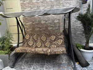 Outdoor swing in very good stainless steel