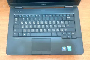 Dell E5440 core i5 الجيل الرابع  الرام 8G الهارد 120ssd  حجم الشاشة 14FHD