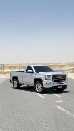 Used GMC Sierra in Southern Governorate