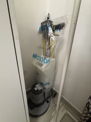 آلة نيوماتيك لتنظيف وتلميع الأرضيات Numatic floor cleaning and polishing  350 RO machine