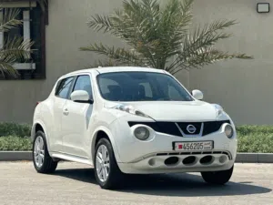 Nissan juke 1.6 model 2013 for sale good condition