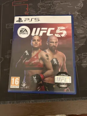 حق سوني خمس UFC 5