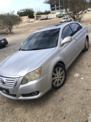 Toyota Avalon Japan 2010  Very good condition urgent sale