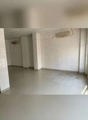 محل للايجار واجهه عالشارع في المعبيلة خلف بدر السما.A shop in Al Maabilah, with a frontage on the in