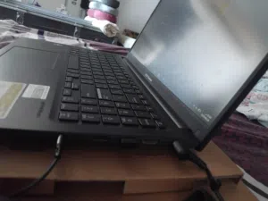 لاب توب : asus vivobook 15 X1504v i5-1335U-8-512-UHD-W11-NJ995W