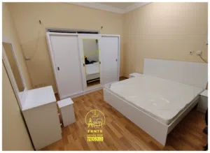 Full furniture set for a king size bedroom at a low price. Free delivery.