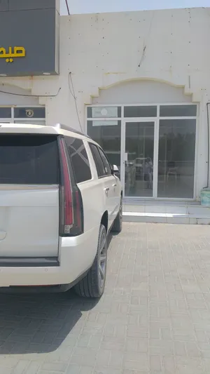 Cadillac ‏Escalade ‏Platinum ‏2015