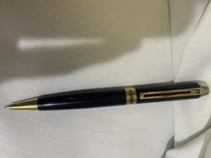 قلم AIGNER الاصلي للبيع القلم بحالة ممتازة وترا القلم يكتب شغال الي يحتاجه للتوقيع وللكشخة يفيدك