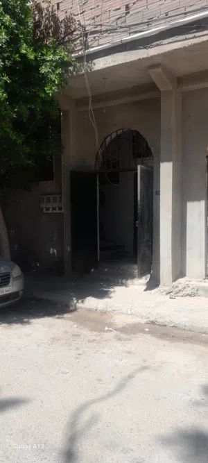 شقة دور اول سكن عائلي شارع 9 غوط الشعال
