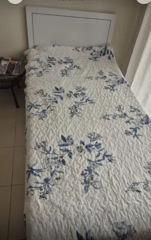 طاولة طعام و غرفه نوم
