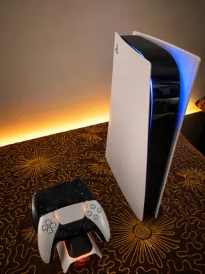 Playstaion 5 نسخه التنزيل للبيع بسعر حرق قابل للتفاوض اشي بسيط للجادين عند الشراء