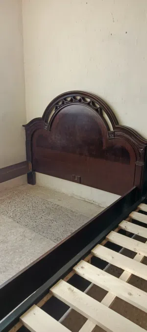 تخت ماستر سرير