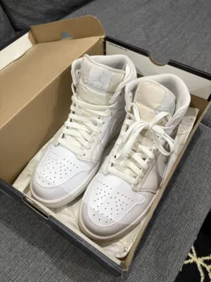 ORIGINAL AIR JORDAN 1 MID