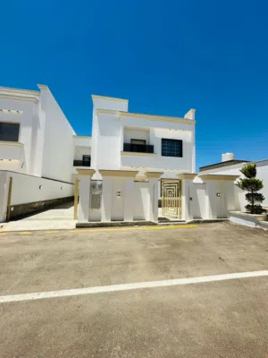 480 m2 More than 6 bedrooms Villa for Sale in Tripoli Ain Zara