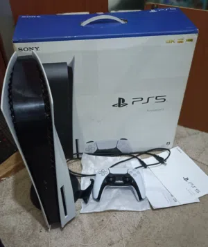 جهاز PS5 FAT  للبيع .