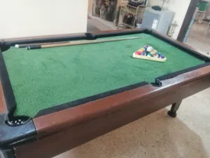 طاوله بلياردو
