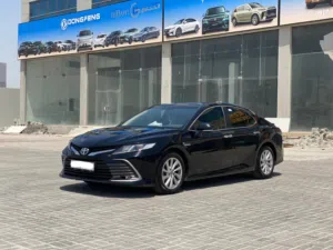 Toyota Camry GLE 2022 (Black)