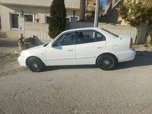 Hyundai . Accent . 20042