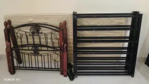 2 سرير مفرد مع المرتبة بحالة ممتازة