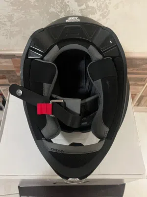 خوذه جديده للبيع
