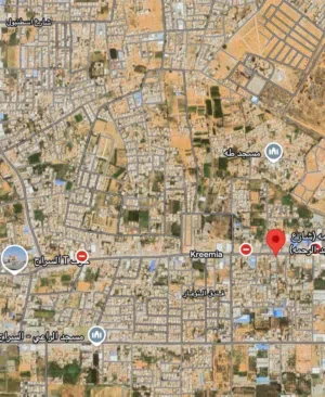 ارض للبيع السراج شارع الكنيسة  قريبة جدا على الطريق الرئيسي خلف مسجد الرحمة