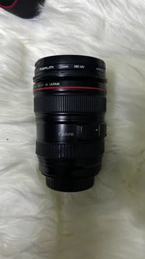 عدسة كانون 24-105 mm نظيفه