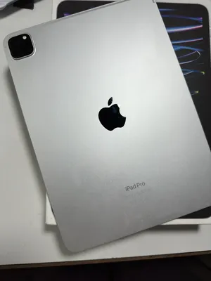 Apple iPad Pro 6 128 GB in Aden
